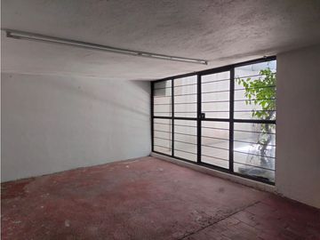ACOGEDORA CASA CON VIGILANCIA Y HERMOSAS VISTAS