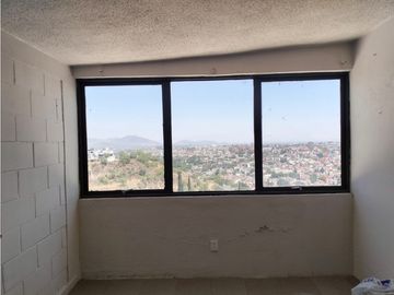 ACOGEDORA CASA CON VIGILANCIA Y HERMOSAS VISTAS