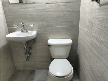 ACOGEDORA CASA CON VIGILANCIA Y HERMOSAS VISTAS