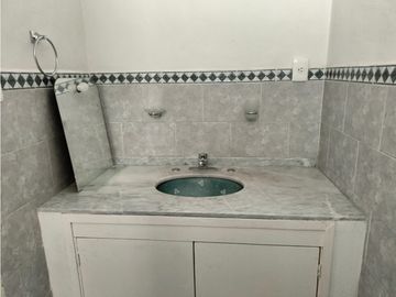 ACOGEDORA CASA CON VIGILANCIA Y HERMOSAS VISTAS