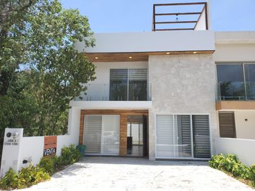 CASA EN VENTA EN RIVIERA MAYA PUERTO MORELOS CON 4 RECÁMARAS ALBERCA PRIVADA