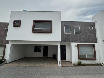 CASA VENTA LA LAGRIMA CARRETERA NACIONAL MONTERREY