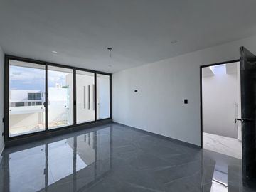 CASA EN VENTA MÉRIDA, CASA MINÚ, 611M2, 4 HABITS, DZITYÁ, ENTREGA INMEDIATA