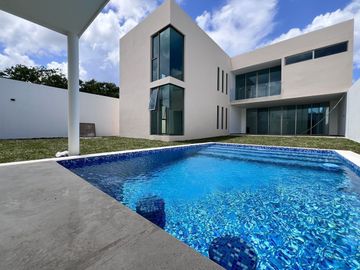 CASA EN VENTA MÉRIDA, CASA MINÚ, 611M2, 4 HABITS, DZITYÁ, ENTREGA INMEDIATA