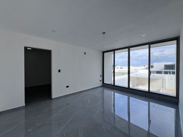 CASA EN VENTA MÉRIDA, CASA MINÚ, 611M2, 4 HABITS, DZITYÁ, ENTREGA INMEDIATA