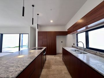 CASA VENTA MÉRIDA, CASA LÚA, EQUIPADA, ZONA NORTE, 4 HABITS, ESTRENA, DZITYÁ