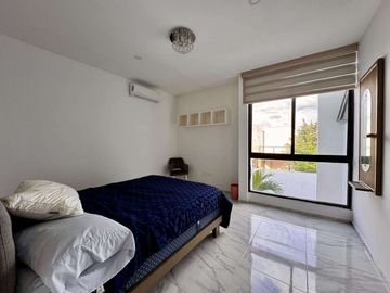 CASA VENTA MÉRIDA, 5 RECÁMARAS, ESQUINA, AMUEBLADA, 532M2, CASA BLACK DZITYÁ.