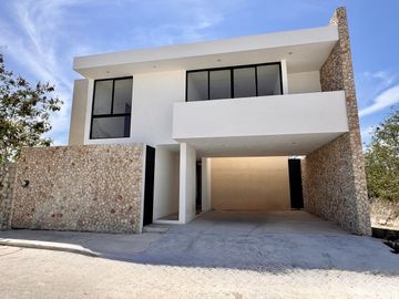 CASA VENTA MÉRIDA, ZONA ARTEVA DZITYÁ, 4 RECÁMARAS, ALBERCA, ESTRENA.