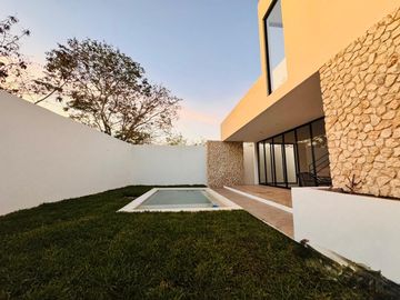 CASA VENTA MÉRIDA, ZONA ARTEVA DZITYÁ, 4 RECÁMARAS, ALBERCA, ESTRENA.