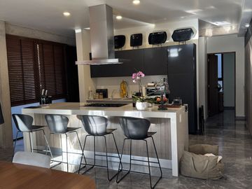CASA EN VENTA EN EL COUNTRY CLUB DE 3 NIVELES