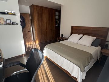 CASA EN VENTA EN EL COUNTRY CLUB DE 3 NIVELES