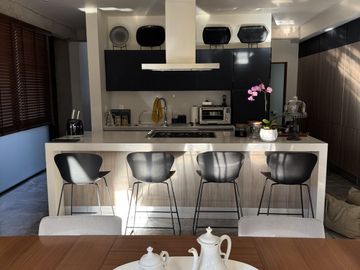 CASA EN VENTA EN EL COUNTRY CLUB DE 3 NIVELES