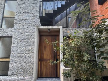 CASA EN VENTA EN EL COUNTRY CLUB DE 3 NIVELES