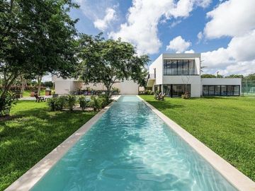 CASA EN VENTA EN PRIVADA RESIDENCIAL ZENDERA EN CONKAL, YUCATAN