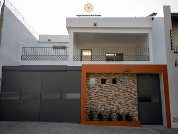 Hermosa casa en venta en una de las mejores zonas de Colima!