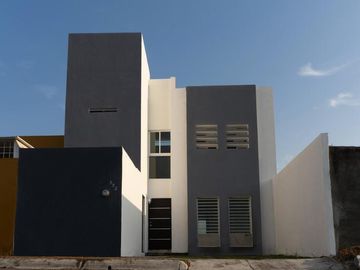 Casa en venta en el norte de villa de alvarez