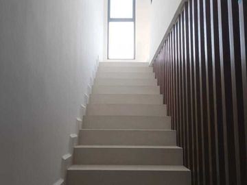 Casa 3 niveles Con Sótano en Dominio Cumbres