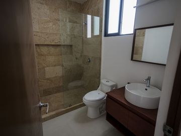 CASA EN VENTA CONKAL