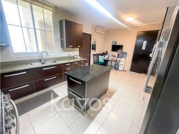 RENOVADO - PENTHOUSE LISTO PARA MUDARSE - COSTA PACIFICA