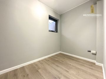 VIÑA VENTA DEPARTAMENTO REMODELADO 4D 3B 5TO SECTOR REÑACA
