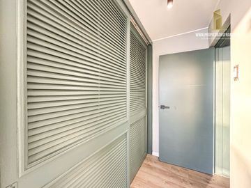 VIÑA VENTA DEPARTAMENTO REMODELADO 4D 3B 5TO SECTOR REÑACA