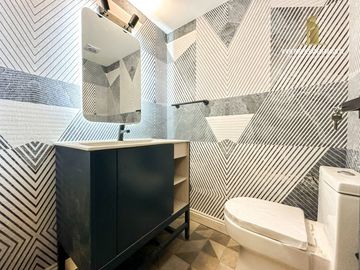VIÑA VENTA DEPARTAMENTO REMODELADO 4D 3B 5TO SECTOR REÑACA