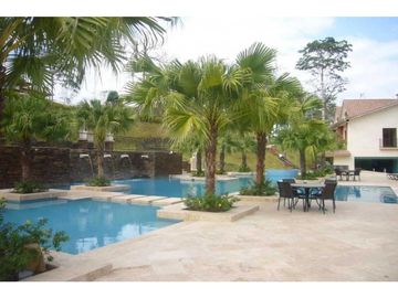 Embassy Club. APARTAMANTO
