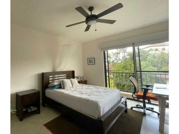 Embassy Club. APARTAMANTO