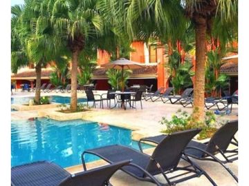 Embassy Club. APARTAMANTO