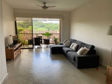 Embassy Club. APARTAMANTO