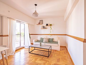 VENTA DPTO 2 AMB PISO ALTO BALCON RECOLETA B NORTE