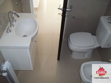 Dúplex en venta de 3 dormitorios c/ cochera en Palos Verdes