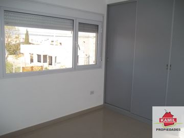 Dúplex en venta de 3 dormitorios c/ cochera en Palos Verdes