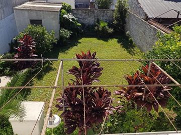 Casa en venta de 5 dormitorios c/ cochera en Lomas del Mirador APTO CREDITO