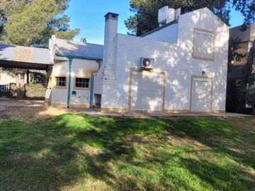 Casa en venta de 3 dormitorios c/ cochera en Patagonia
