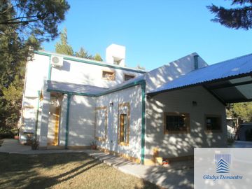Casa en venta de 3 dormitorios c/ cochera en Patagonia