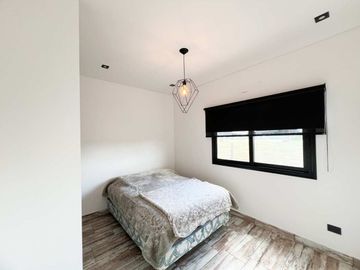 VENTA CASA DE 4 AMBIENTE EN BARRIO SAN SEBASTIAN