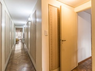 PISO DE 147 METROS EN CABALLITO COCHERA