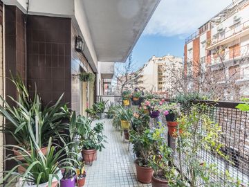 PISO DE 147 METROS EN CABALLITO COCHERA
