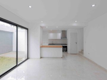 3 AMBIENTES CASA DUPLEX COCHERA CANNING