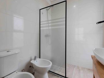 CASA 3 AMBIENTES DUPLEX COCHERA CANNING