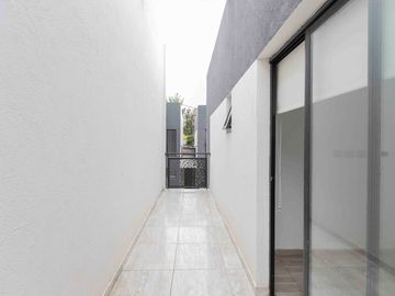 CASA 3 AMBIENTES DUPLEX COCHERA CANNING
