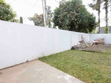 CASA 3 AMBIENTES DUPLEX COCHERA CANNING