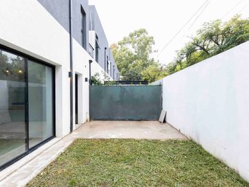 CASA 3 AMBIENTES DUPLEX COCHERA CANNING