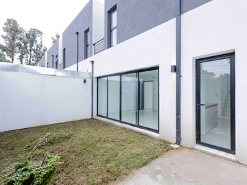 CASA DUPLEX 3 AMBIENTES CANNING COCHERA