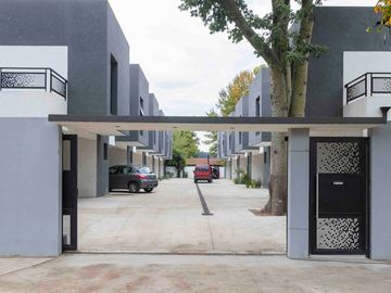 CASA DUPLEX 3 AMBIENTES CANNING COCHERA