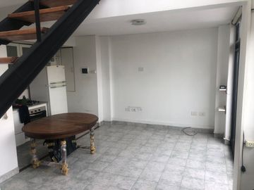 VENTA DEPARTAMENTO 2 AMBIENTES CON BALCON PISO 11
