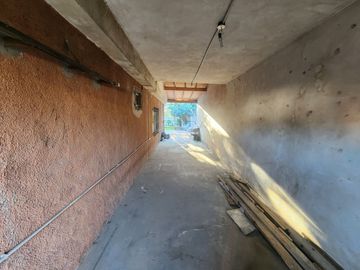 VENTA CASA 4 AMB EN MORENO CON PARQUE Y GARAGE