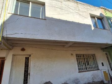 Dúplex a reciclar en Godoy Cruz