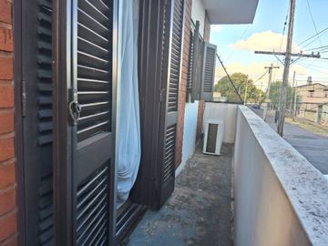 Lanus 2909, Moron
